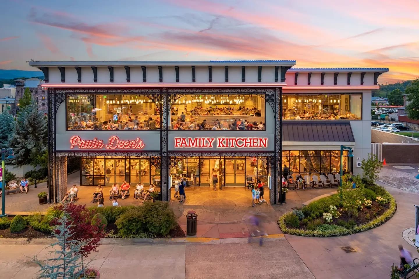 Blog - Paula Deen's Restaurant at the Island at Night