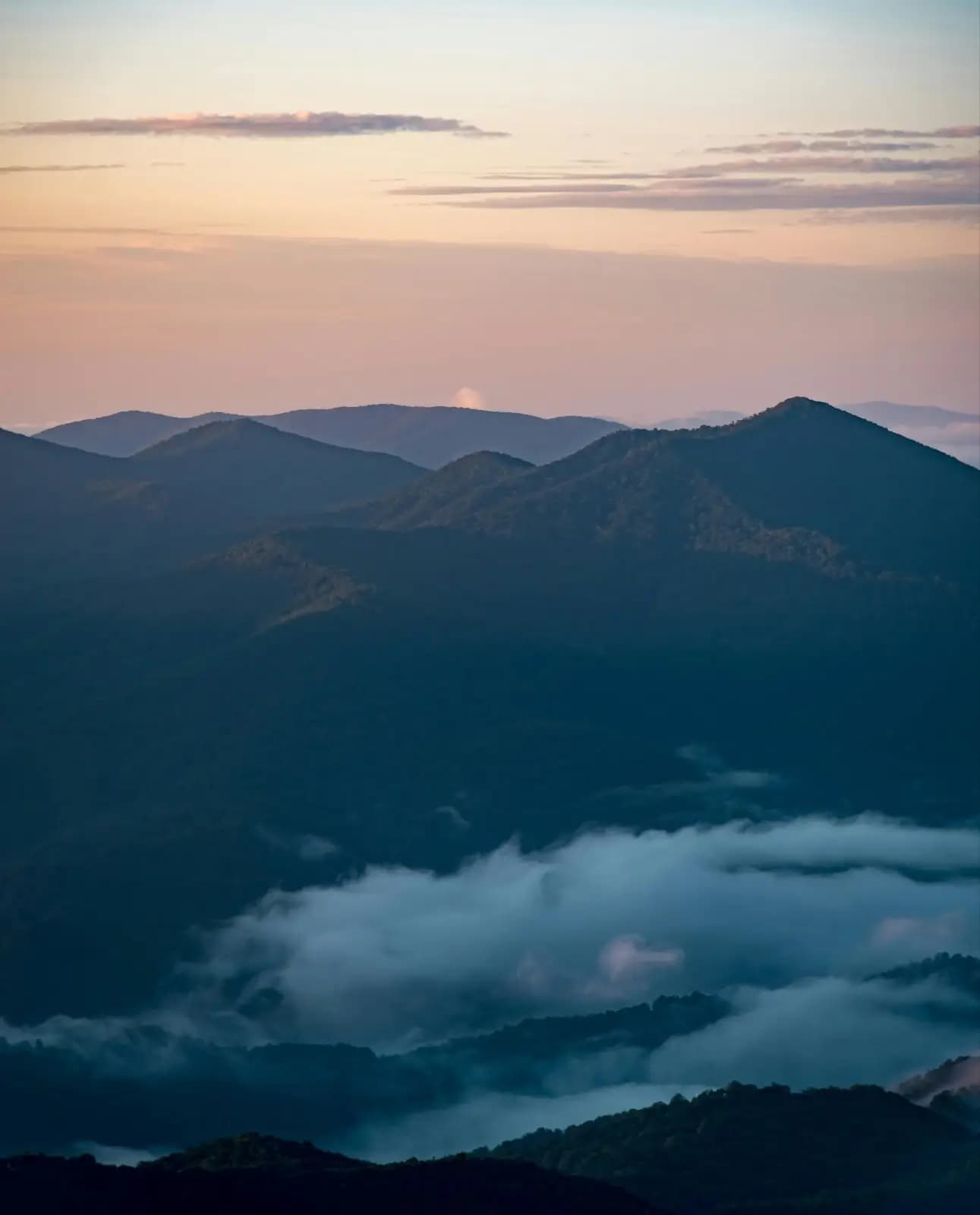 Blog - Smoky Mountain Sunrise with Fog