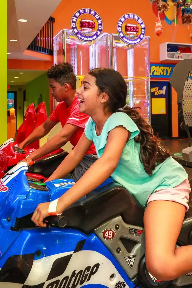 kids playing racing game