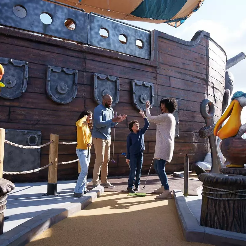 playing rooftop mini golf at Sky Pirates of Mermaid Bay